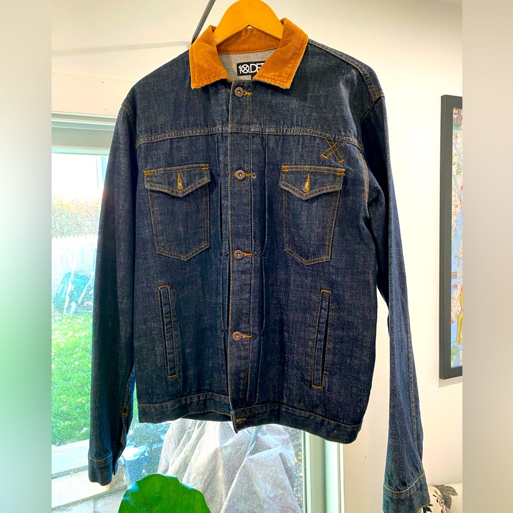 10 Deep denim jacket. XL